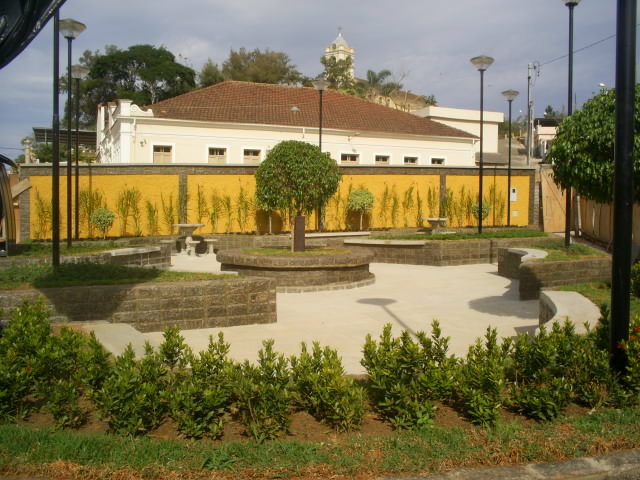 Praça Monsenhor Leônidas